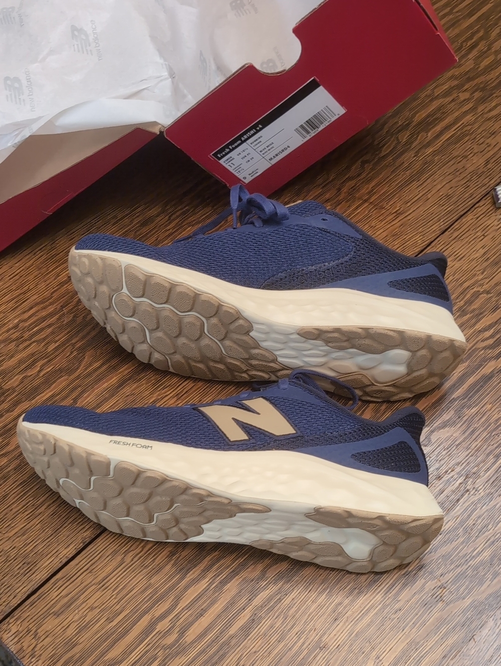 New Balance - Picture 5 of 7
